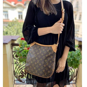 💎✨BEAUTIFUL✨💎 Authentic Louis Vuitton Monogram Odeon PM Crossbody
